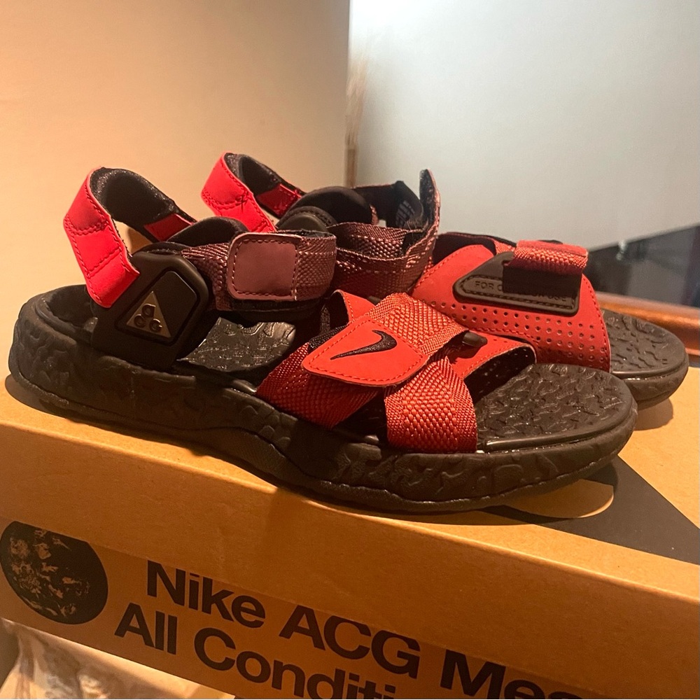 Nike ACG Air Deschutz+  Sandals Redstone-Black